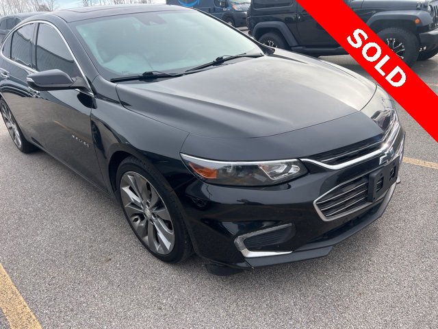 2016 Chevrolet Malibu Premier photo 2