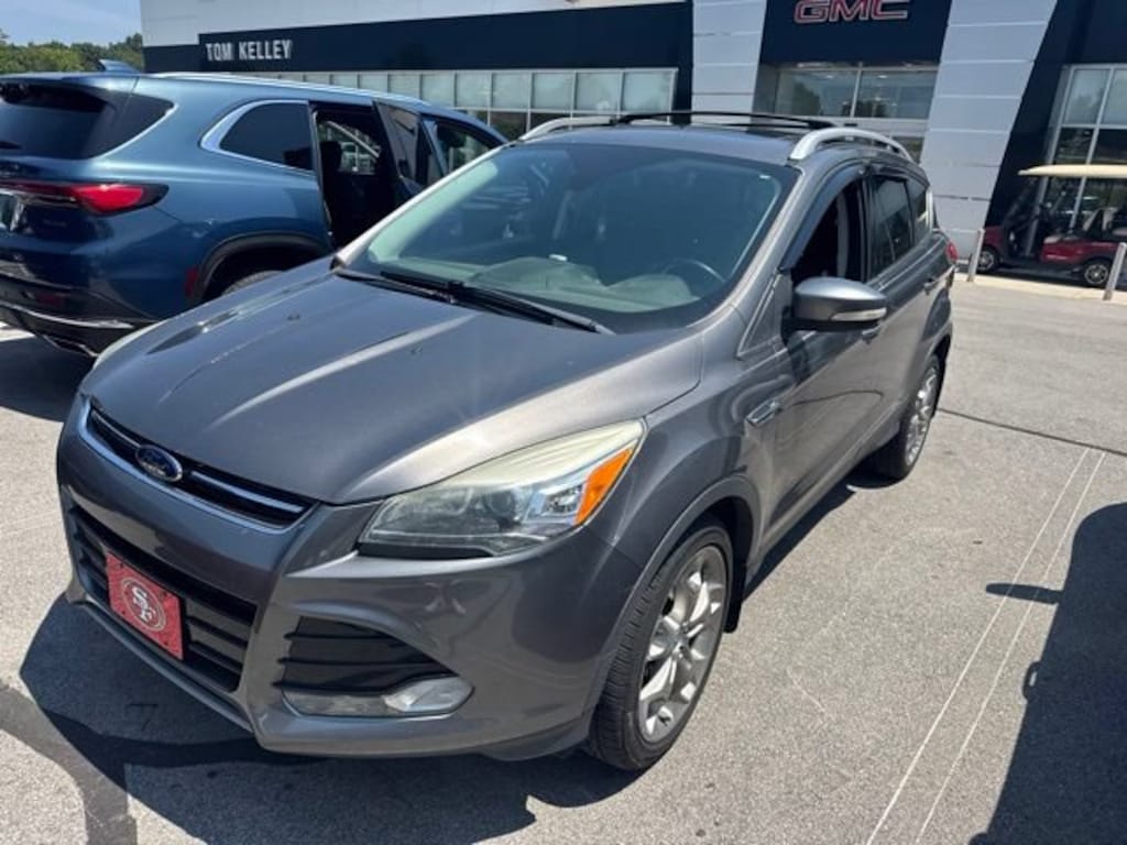 Used 2013 Ford Escape Titanium 4WD