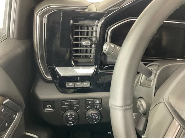 2026 Chevrolet Silverado 1500 High Country - Photo 17