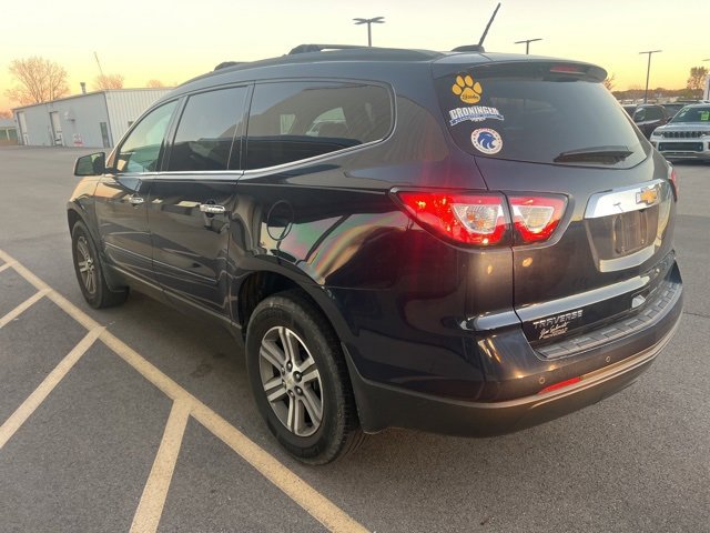 2017 Chevrolet Traverse 1LT photo 4
