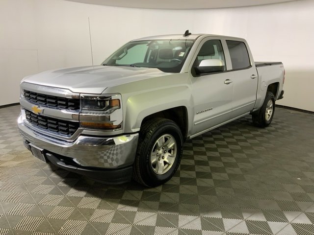 2017 Chevrolet Silverado 1500 LT photo 4