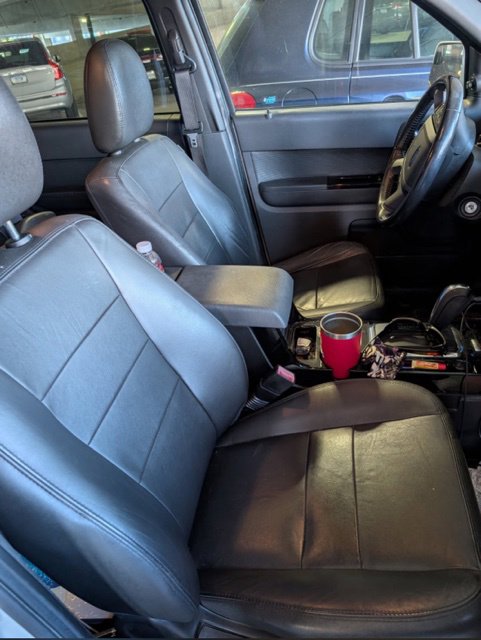 2011 Ford Escape Limited photo 3