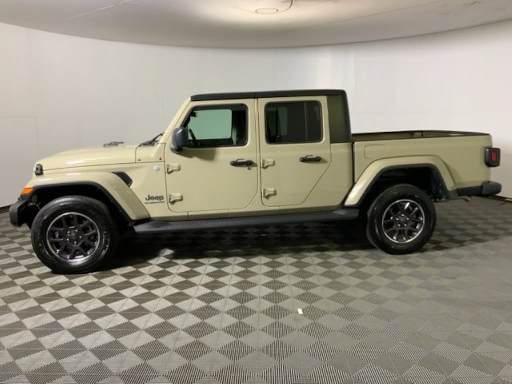Used 2022 Jeep Gladiator Overland