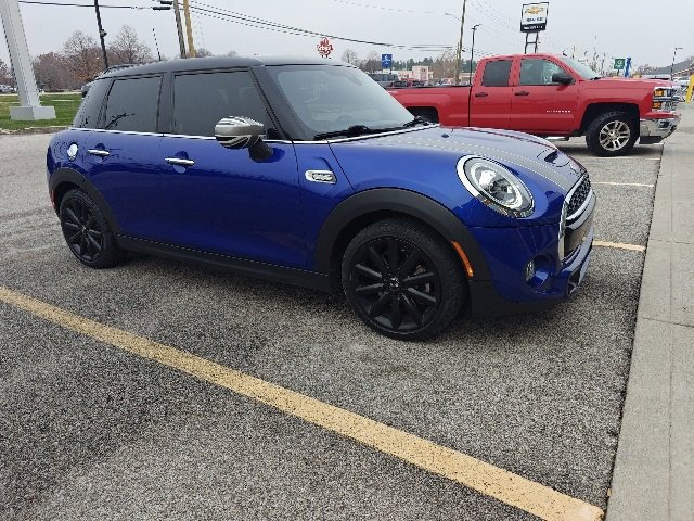 2020 Mini Cooper 4 Door Hardtop S photo 3