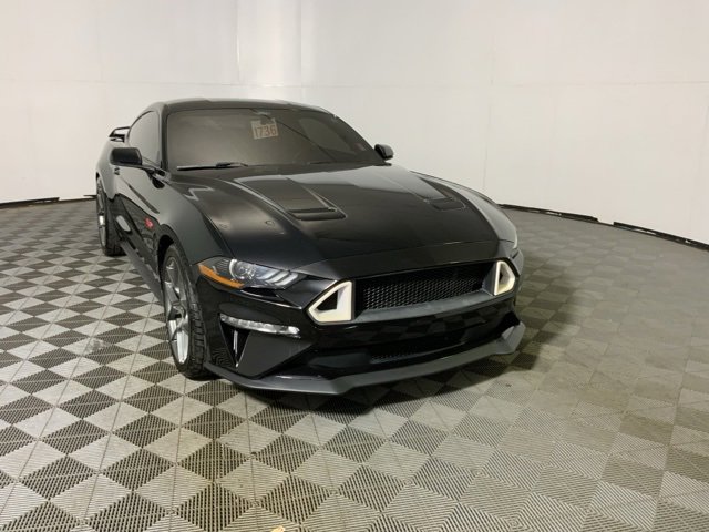 2018 Ford Mustang GT Premium photo 2