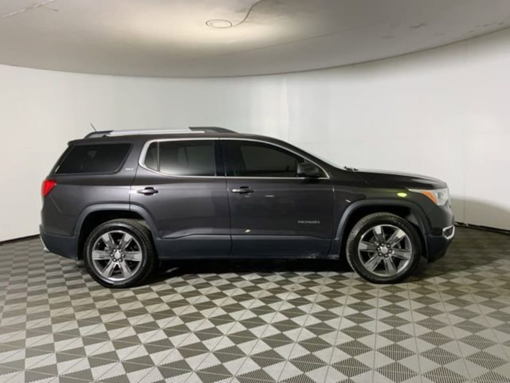 Used 2018 GMC Acadia SLT-2 SUV