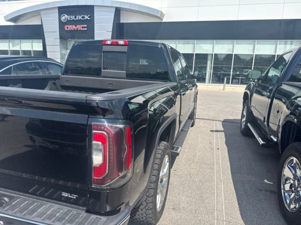 Used 2017 GMC Sierra 1500 SLT Truck