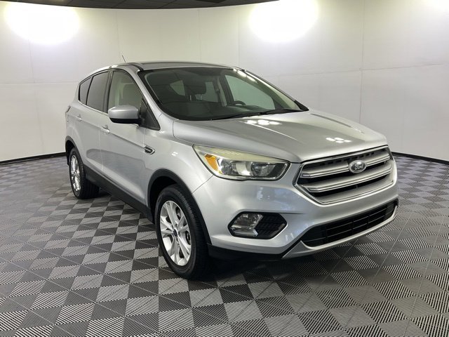 2017 Ford Escape SE photo 3