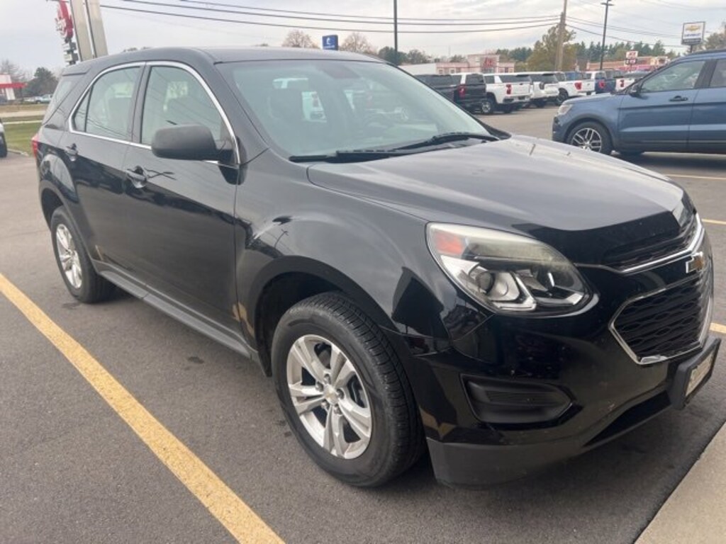 Used 2017 Chevrolet Equinox LS SUV