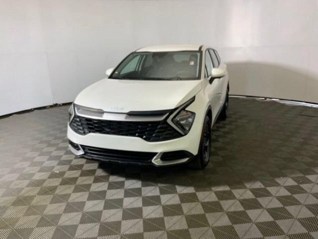 Used 2023 Kia Sportage LX