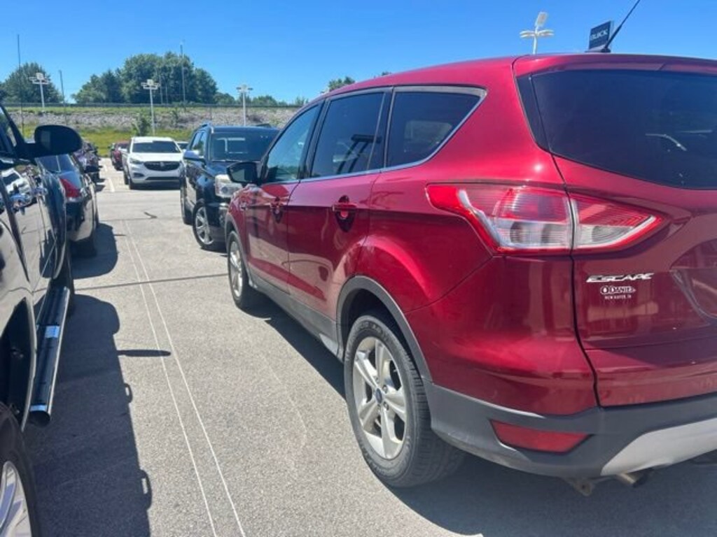 Used 2016 Ford Escape SE