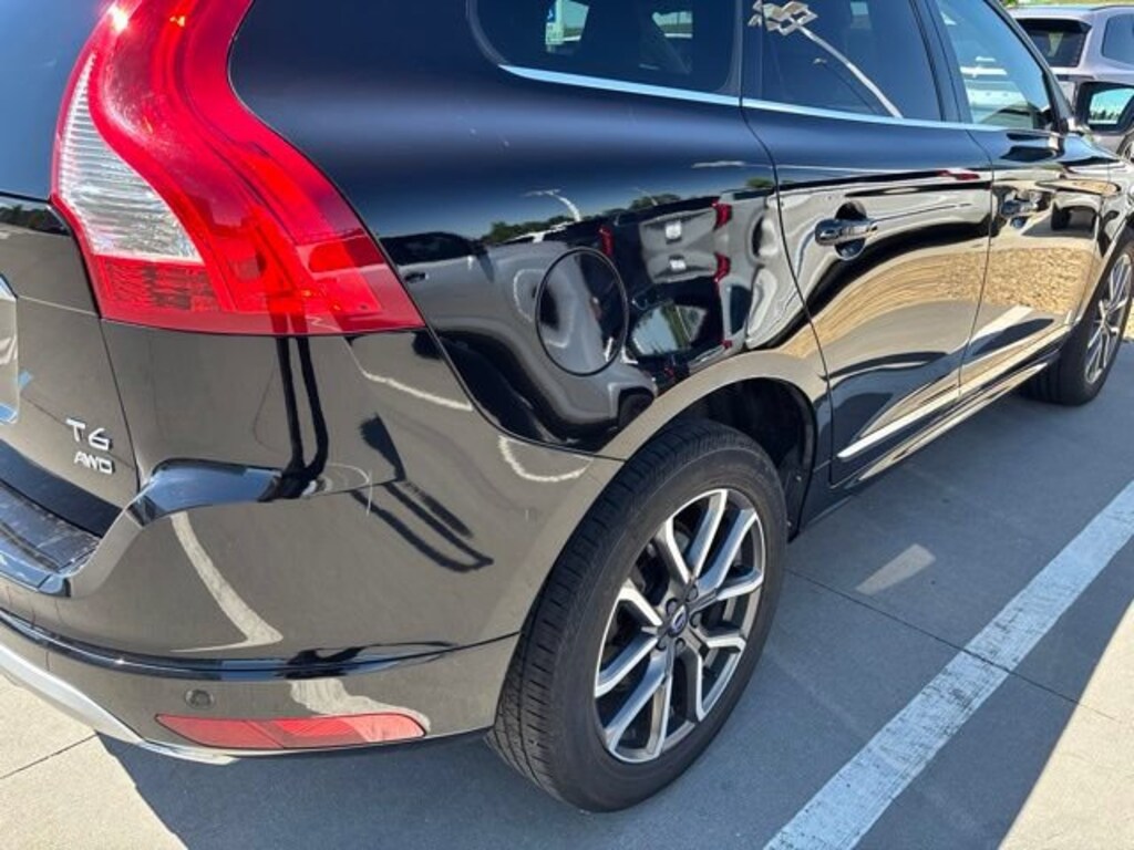 Used 2017 Volvo XC60 T6 AWD Dynamic