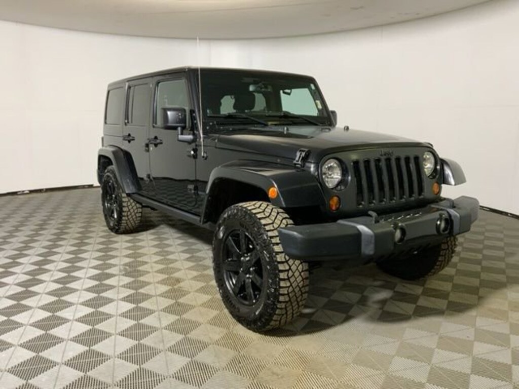 Used 2014 Jeep Wrangler Unlimited Altitude