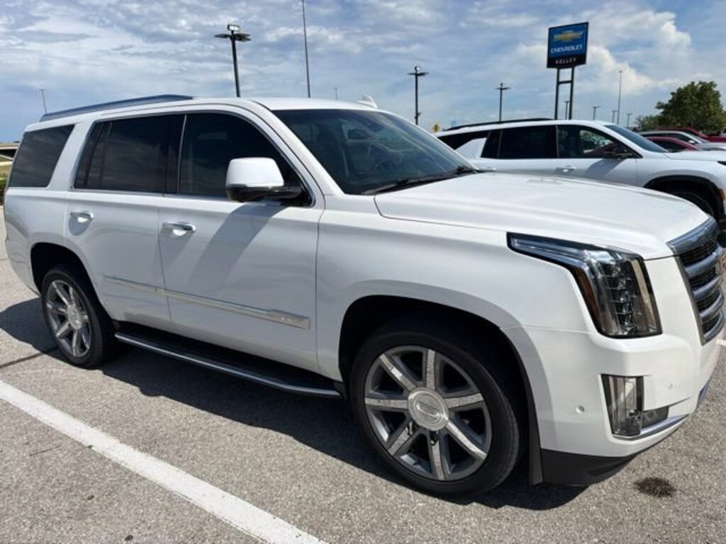 Used 2019 CADILLAC Escalade Luxury SUV