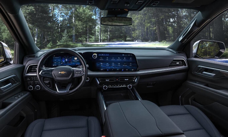 2025 Chevy Tahoe dashboard and infotainment system