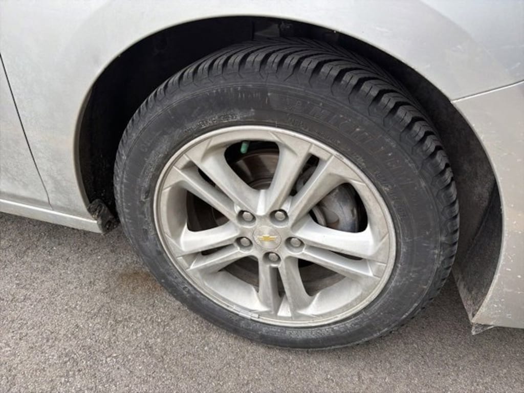 Used 2018 Chevrolet Cruze LT Car