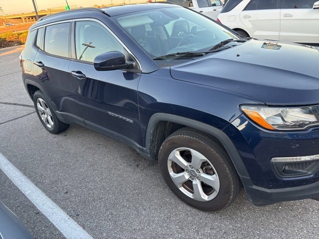 2018 Jeep Compass Latitude photo 2
