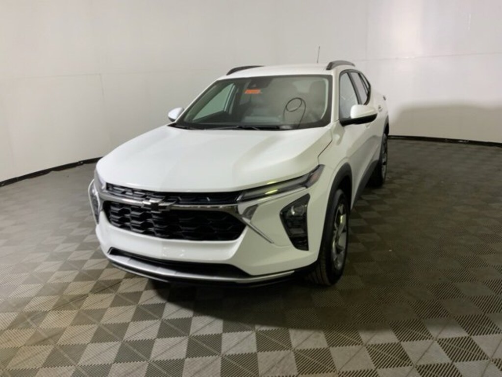 New 2026 Chevrolet Trax LT SUV