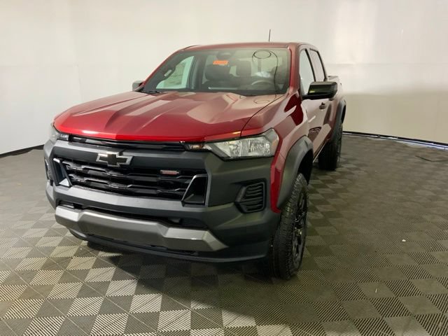 2026 Chevrolet Colorado Trail Boss - Photo 3