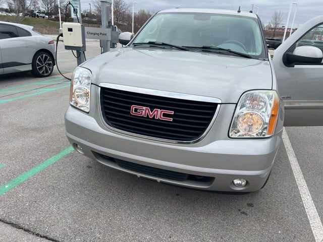 Used 2007 GMC Yukon  with VIN 1GKFK13017J253312 for sale in Decatur, IN