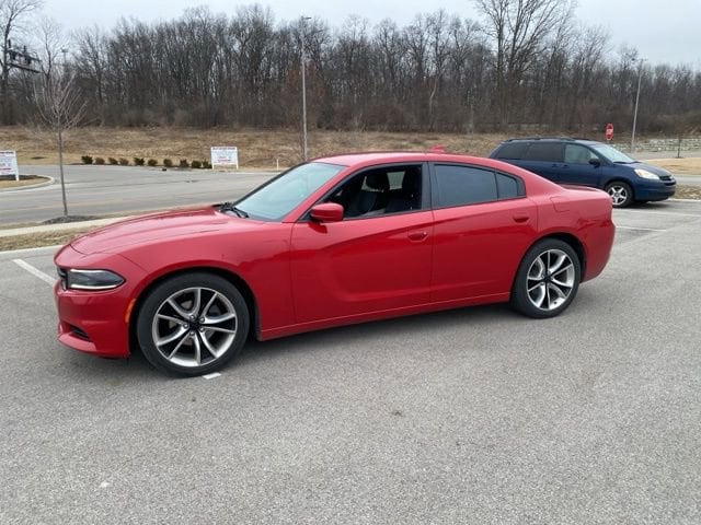 Used 2015 Dodge Charger SXT with VIN 2C3CDXHG8FH732025 for sale in Decatur, IN