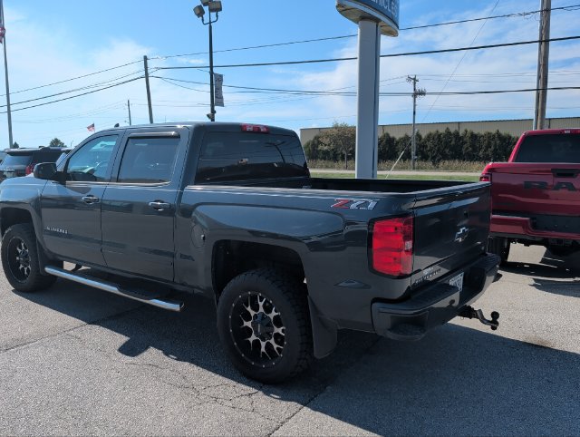 Used 2018 Chevrolet Silverado 1500 LT w/2LT Truck