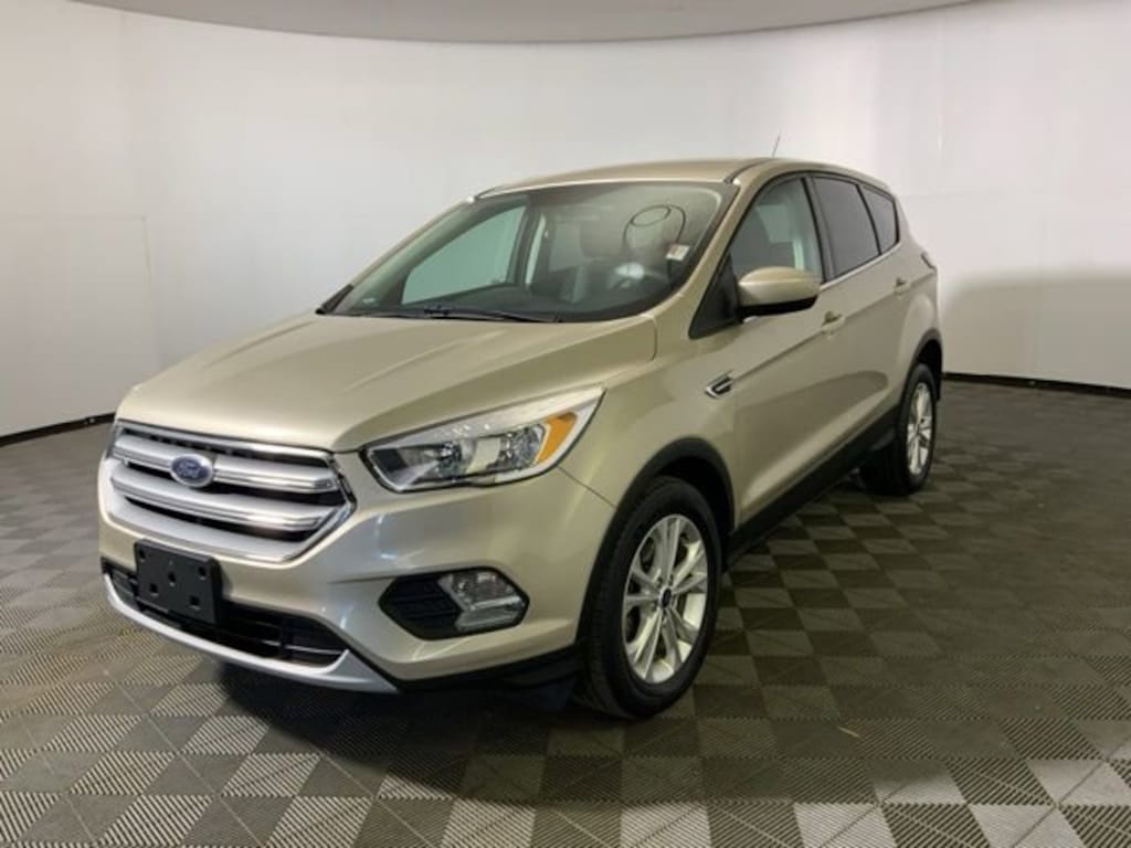 Used 2017 Ford Escape SE