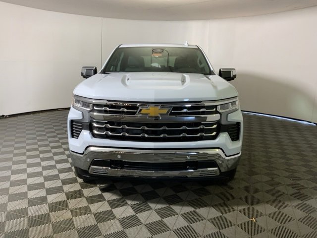 2026 Chevrolet Silverado 1500 LTZ photo 2