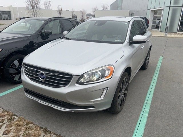 2016 Volvo XC60 T6 Platinum