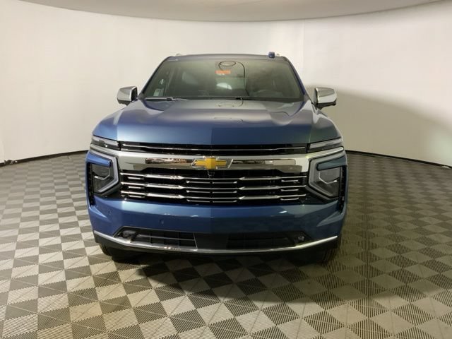 2026 Chevrolet Suburban Premier - Photo 2