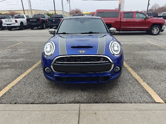 2020 Mini Cooper 4 Door Hardtop S photo 2