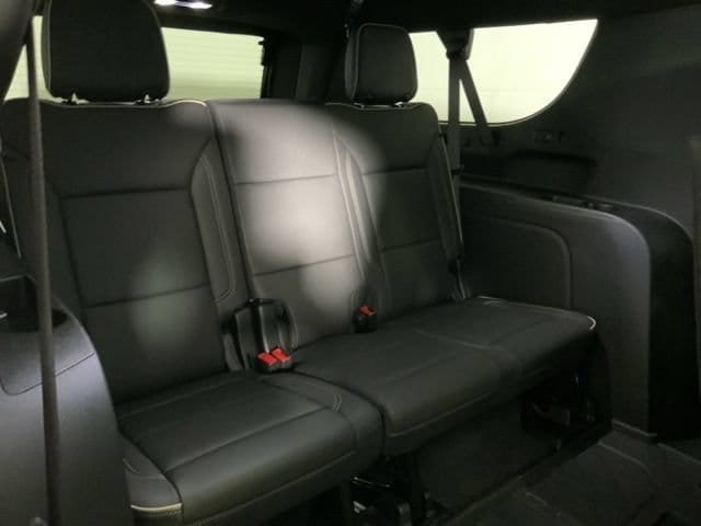 2026 Chevrolet Suburban Premier - Photo 33