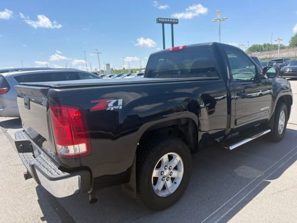 Used 2011 GMC Sierra 1500 SLE Truck