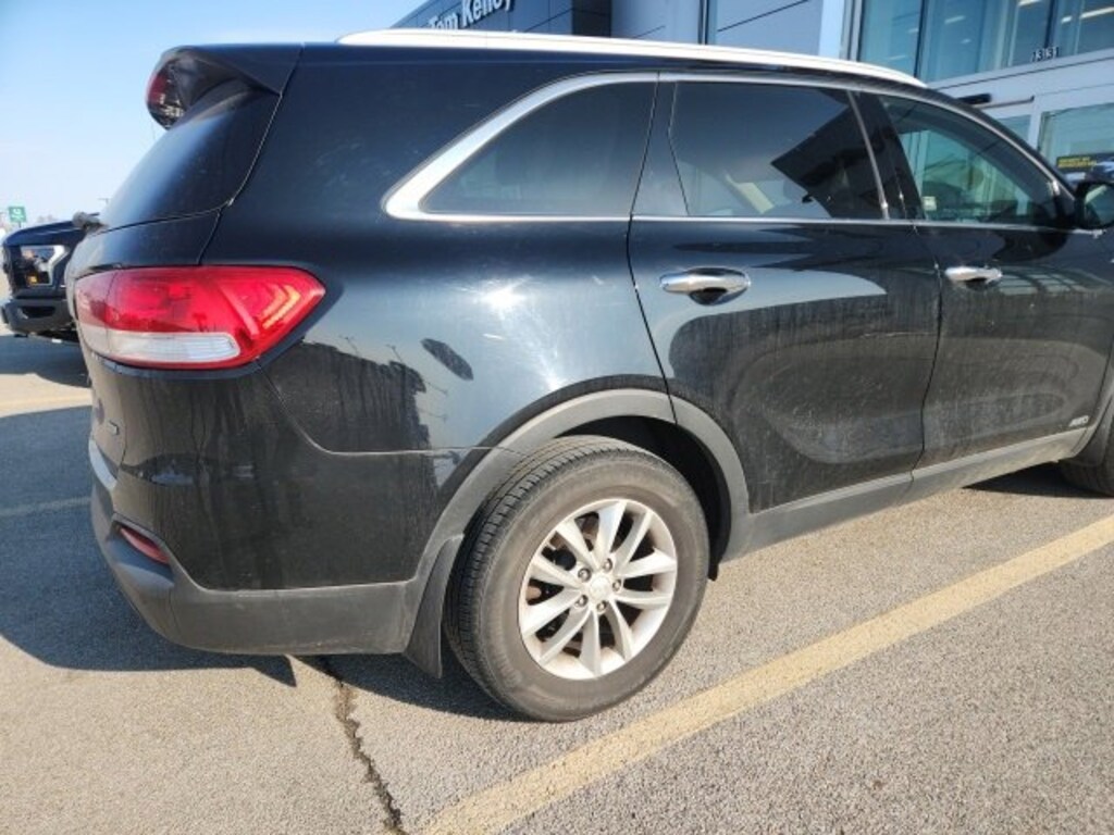 Used 2016 Kia Sorento LX