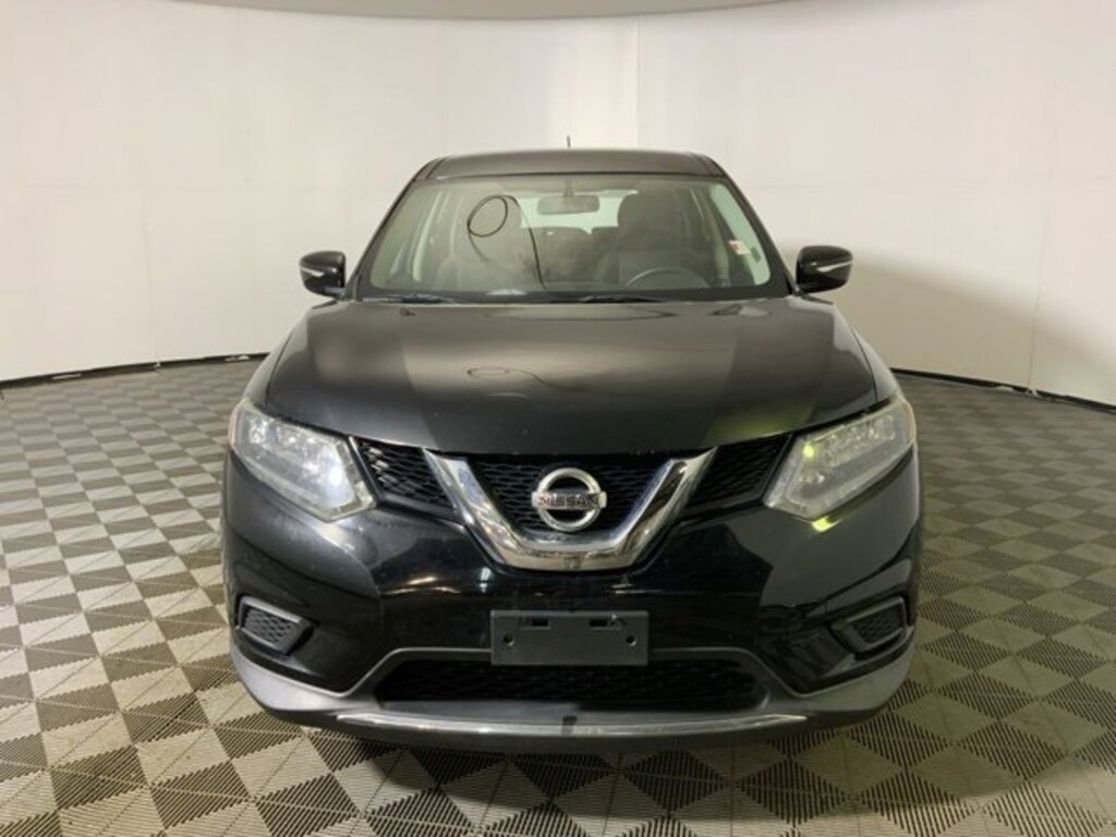 Used 2015 Nissan Rogue SV