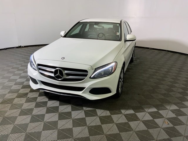 2015 Mercedes Benz C 300 Luxury photo 2
