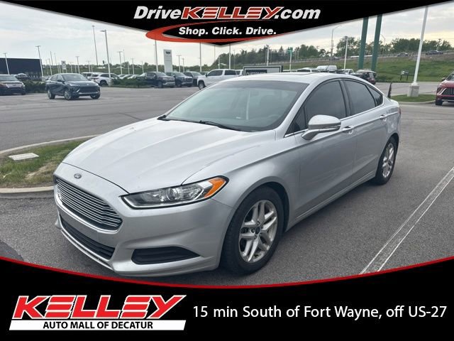 2015 Ford Fusion SE FWD's photo