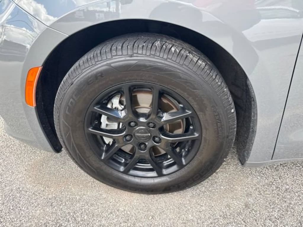 Used 2022 Chrysler Pacifica Touring L
