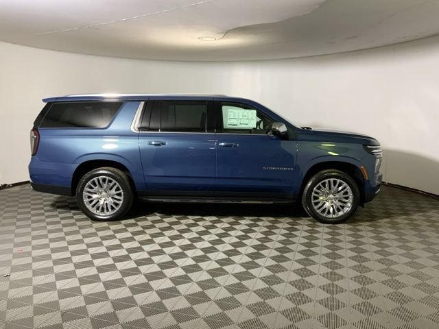 2026 Chevrolet Suburban Premier - Photo 5