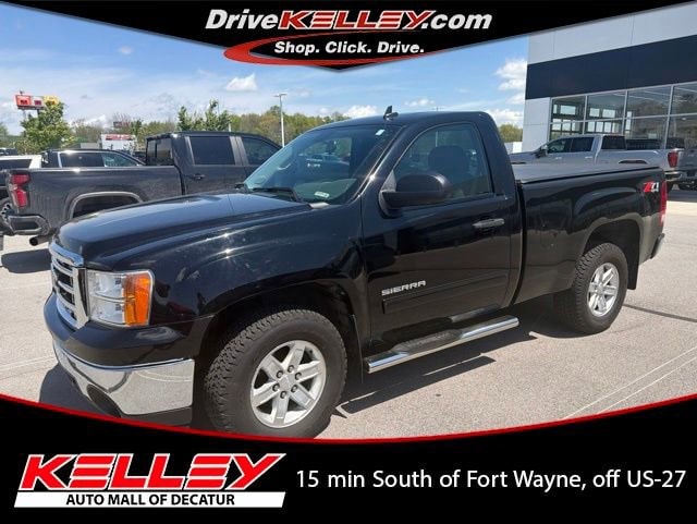 2011 GMC Sierra 4WD Regular Cab SLE LWB's photo