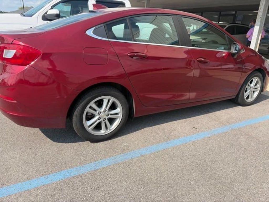 Used 2017 Chevrolet Cruze LT Auto Car
