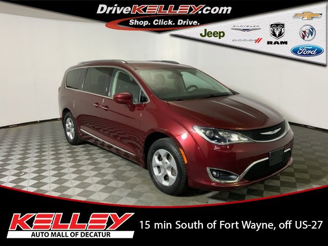 2017 Chrysler Pacifica Touring-L Plus