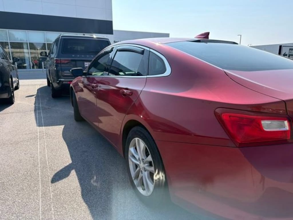 Used 2016 Chevrolet Malibu LT w/1LT Car