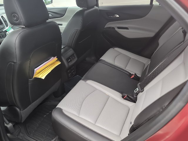 2018 Chevrolet Equinox Premier photo 3