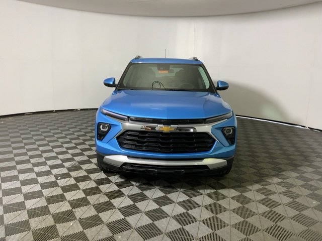 2026 Chevrolet Trailblazer LT photo 2