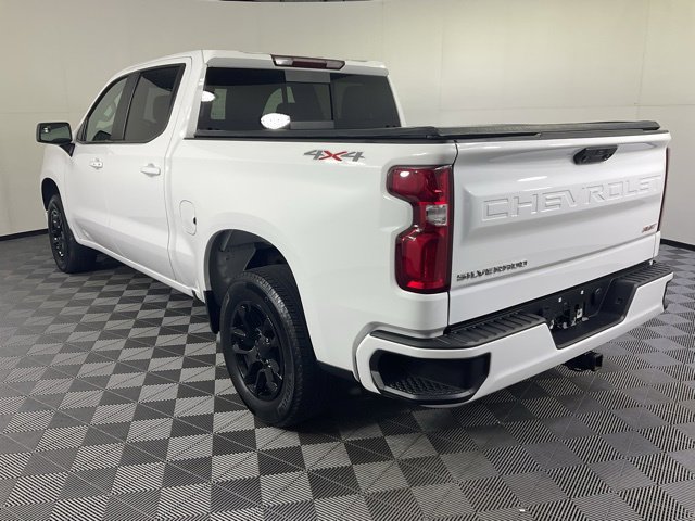 2023 Chevrolet Silverado 1500 RST photo 2