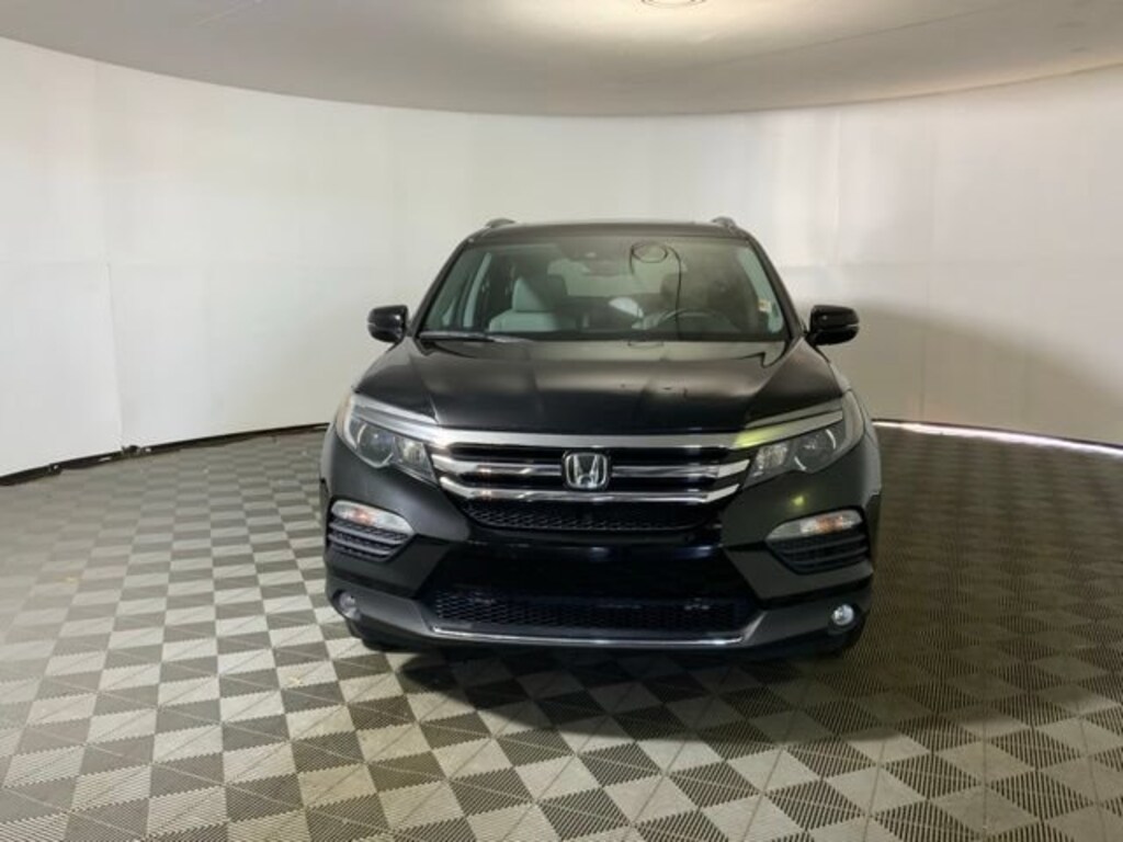 Used 2017 Honda Pilot Elite AWD