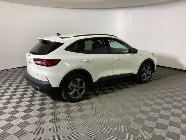 2026 Ford Escape ST-Line - Photo 6