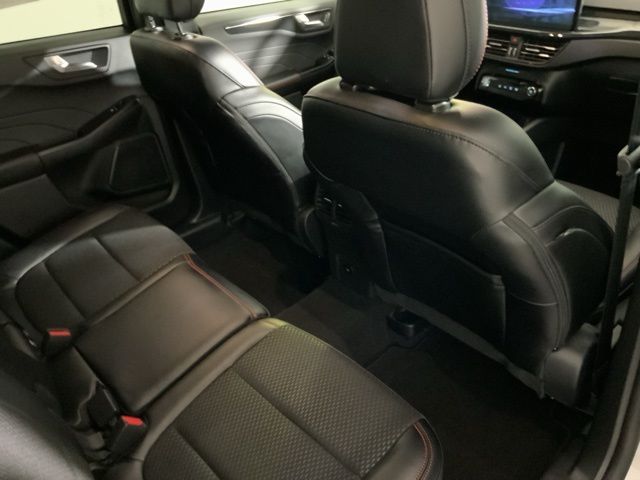 2026 Ford Escape ST-Line - Photo 38