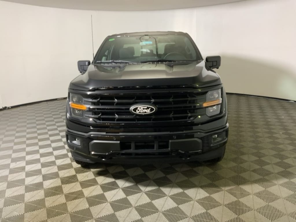 New 2025 Ford F-150 XLT Truck SuperCrew Cab